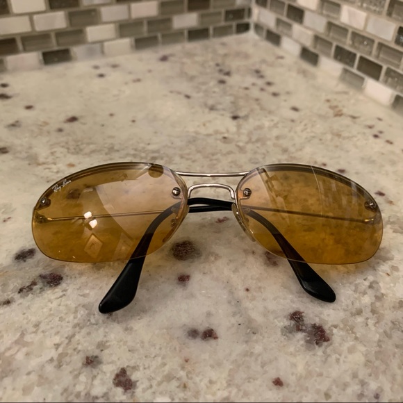 Ray Ban sunglasses - yellow small aviator glasses - Picture 3 of 9